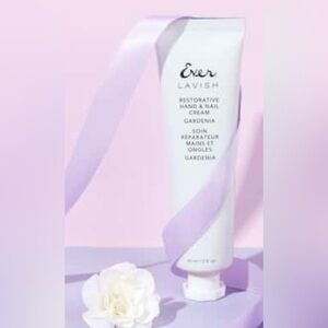 Ever LAVISH RESTORATIVE HAND & NAIL CREAM Gardenia